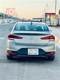 هیوندای ئەلەنترا